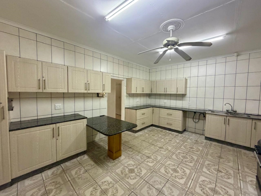 To Let 4 Bedroom Property for Rent in Meer En See KwaZulu-Natal