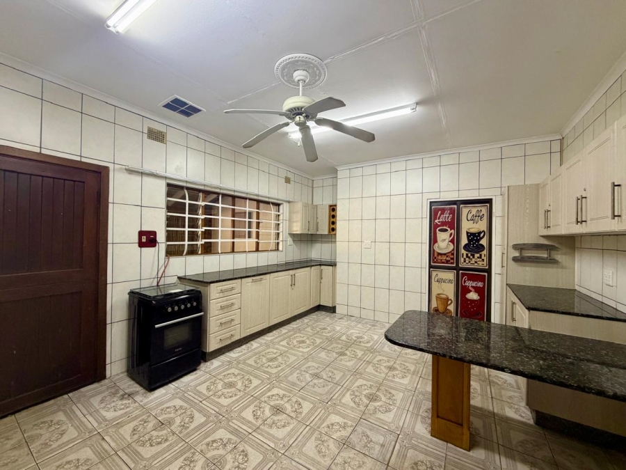 To Let 4 Bedroom Property for Rent in Meer En See KwaZulu-Natal