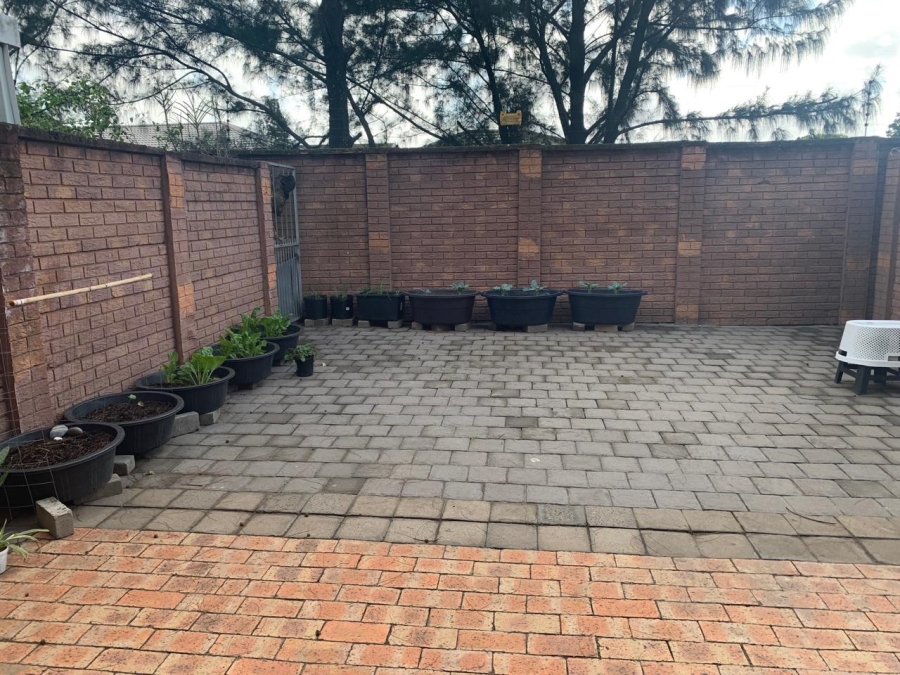 To Let 2 Bedroom Property for Rent in Wild en Weide KwaZulu-Natal