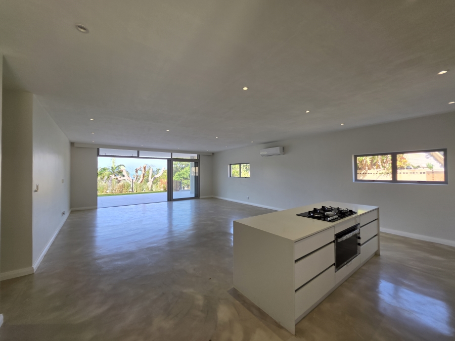 To Let 3 Bedroom Property for Rent in Shakas Rock KwaZulu-Natal