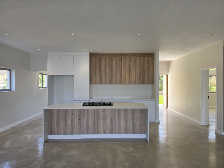 To Let 3 Bedroom Property for Rent in Shakas Rock KwaZulu-Natal