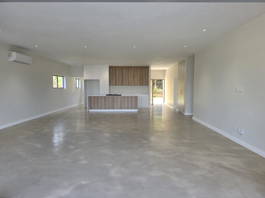 To Let 3 Bedroom Property for Rent in Shakas Rock KwaZulu-Natal