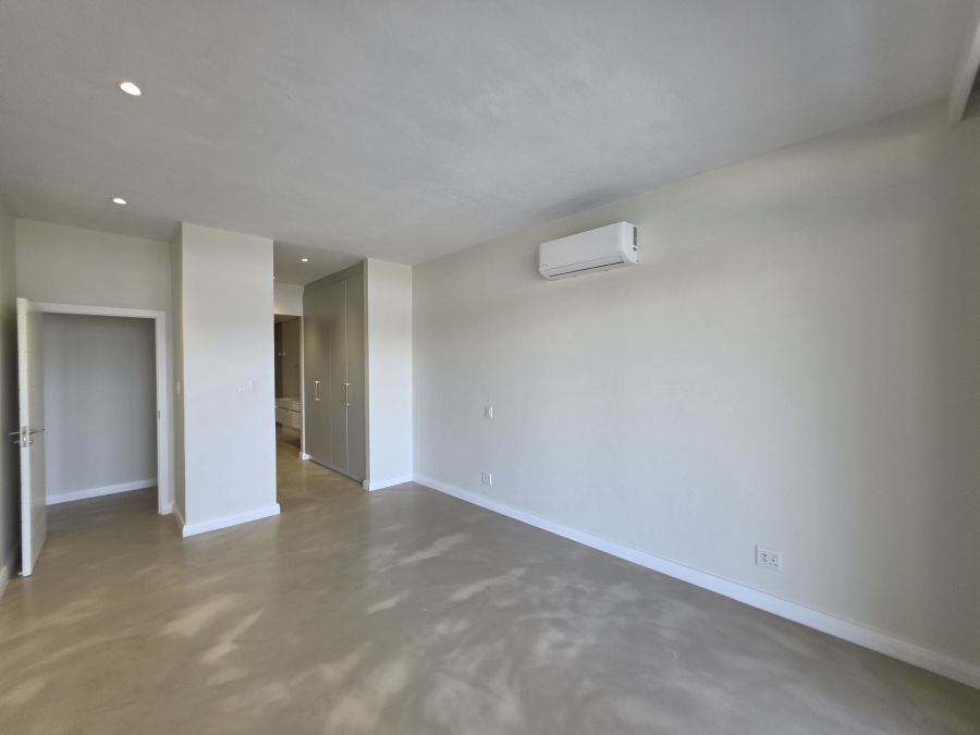To Let 3 Bedroom Property for Rent in Shakas Rock KwaZulu-Natal