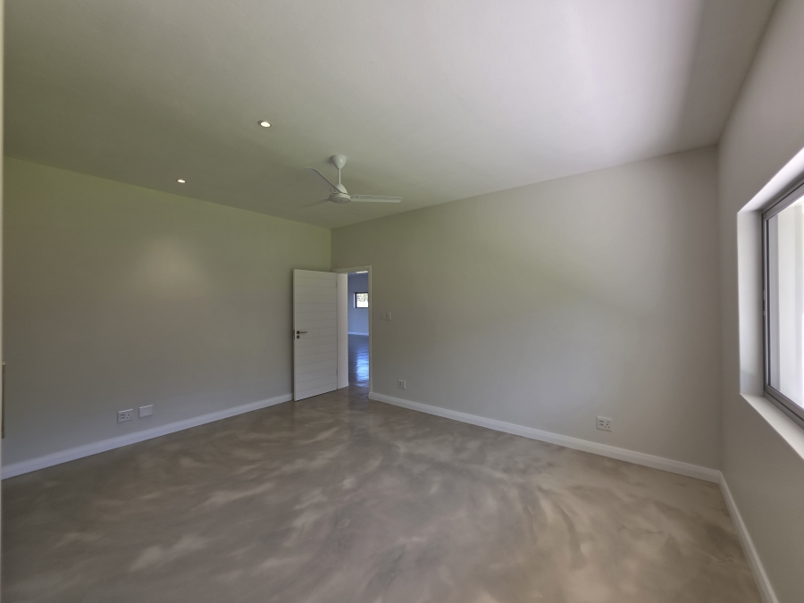To Let 3 Bedroom Property for Rent in Shakas Rock KwaZulu-Natal