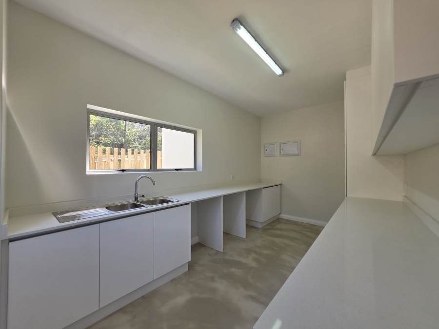To Let 3 Bedroom Property for Rent in Shakas Rock KwaZulu-Natal