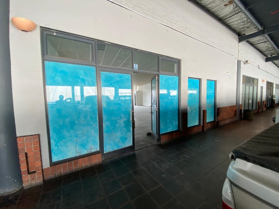 To Let Commercial Property for Rent in Greyville KwaZulu-Natal