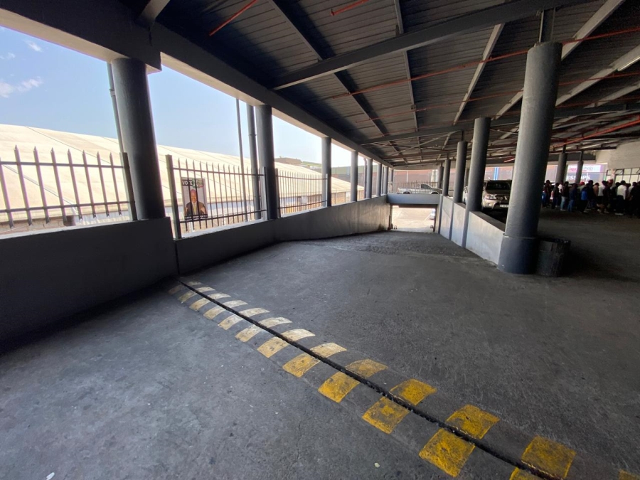 To Let Commercial Property for Rent in Greyville KwaZulu-Natal