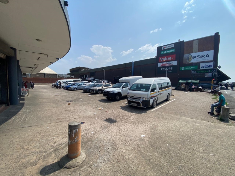 To Let Commercial Property for Rent in Greyville KwaZulu-Natal