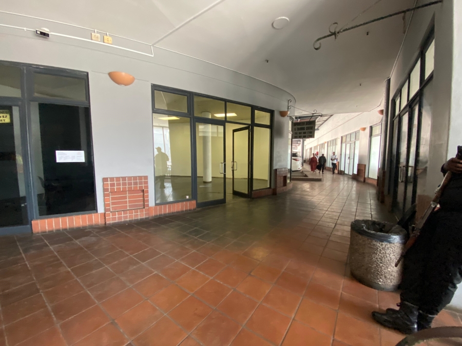 To Let Commercial Property for Rent in Greyville KwaZulu-Natal