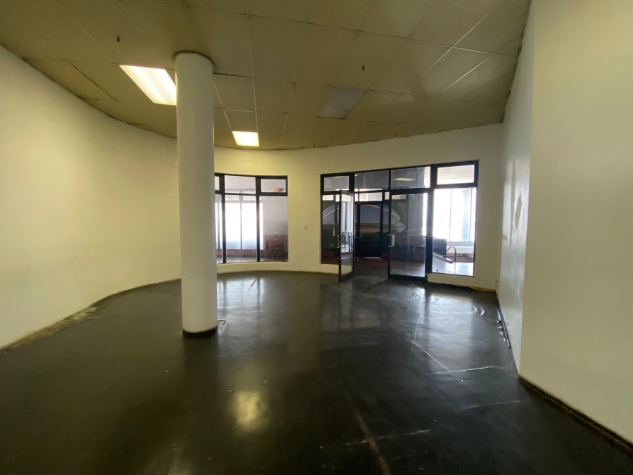 To Let Commercial Property for Rent in Greyville KwaZulu-Natal