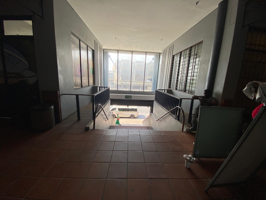 To Let Commercial Property for Rent in Greyville KwaZulu-Natal