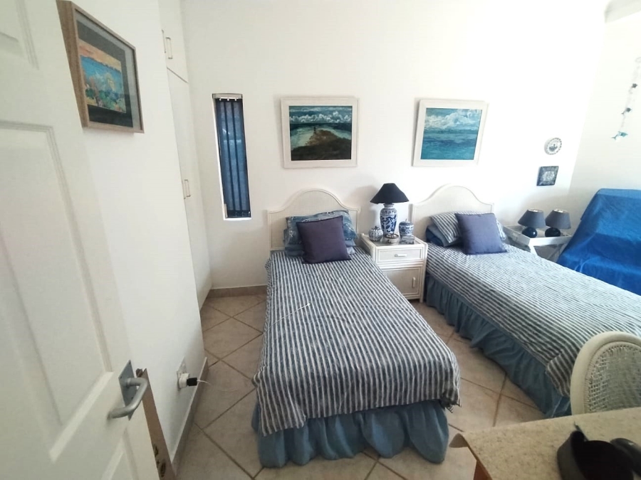 3 Bedroom Property for Sale in Tinley Manor KwaZulu-Natal