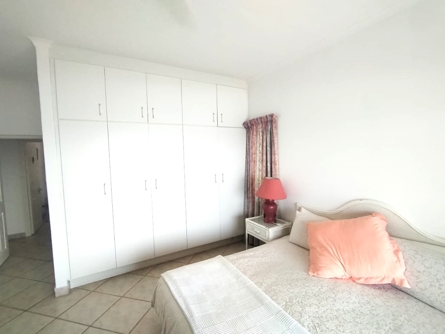 3 Bedroom Property for Sale in Tinley Manor KwaZulu-Natal