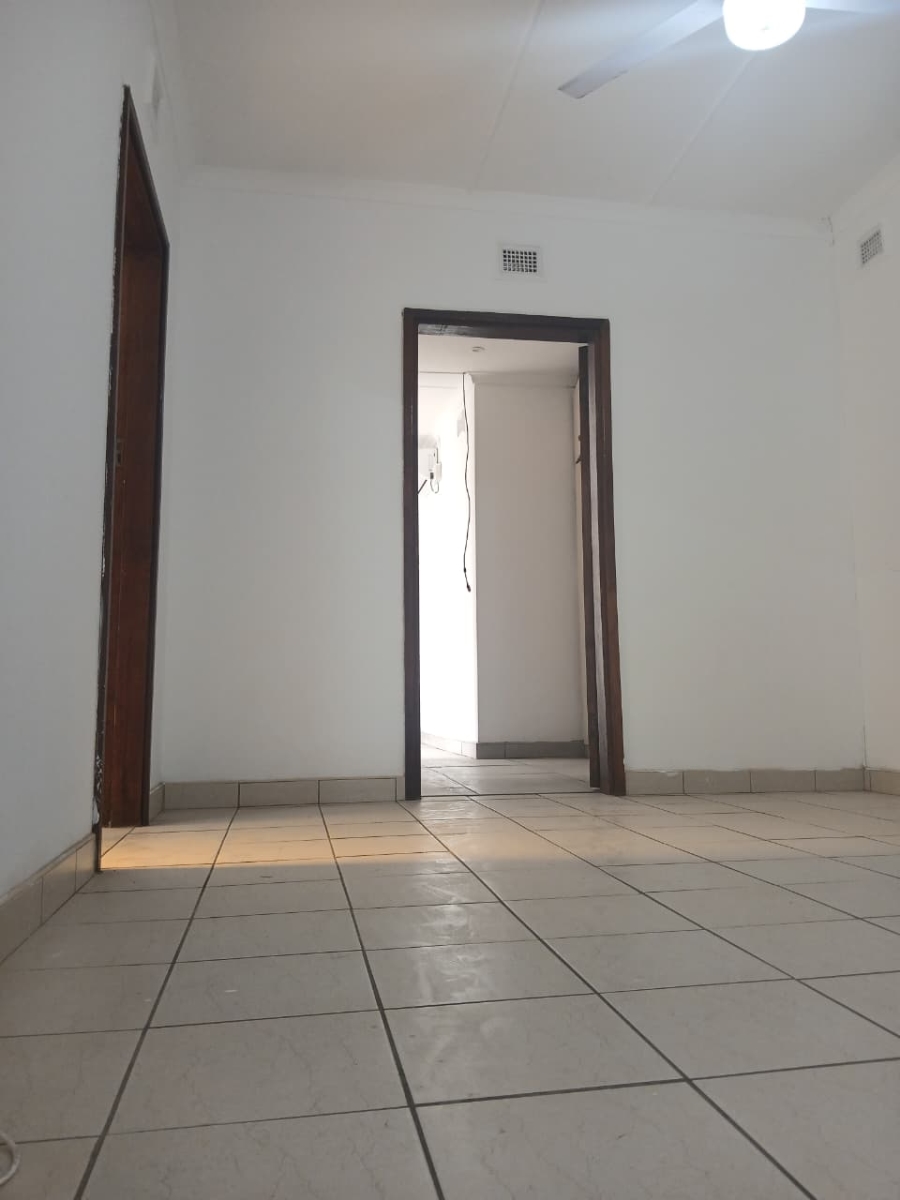 To Let 2 Bedroom Property for Rent in South Ridge KwaZulu-Natal