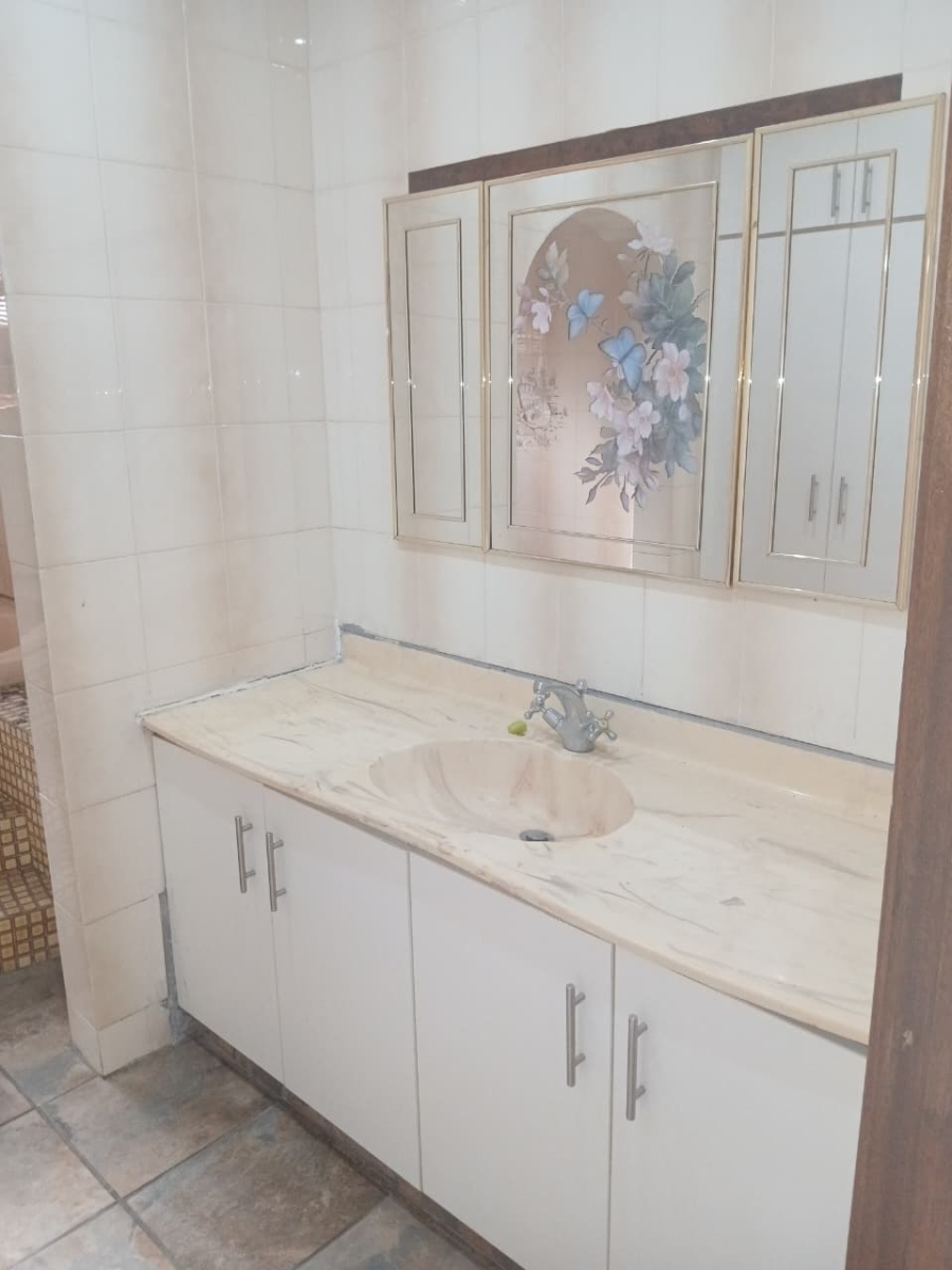 To Let 2 Bedroom Property for Rent in South Ridge KwaZulu-Natal