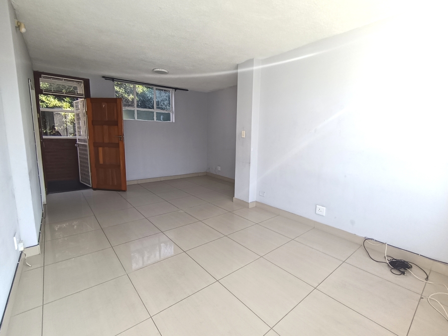 2 Bedroom Property for Sale in Essenwood KwaZulu-Natal