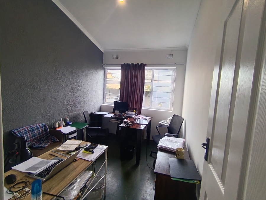 2 Bedroom Property for Sale in Glenwood KwaZulu-Natal