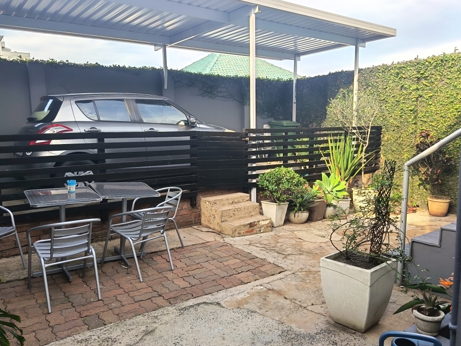 2 Bedroom Property for Sale in Glenwood KwaZulu-Natal
