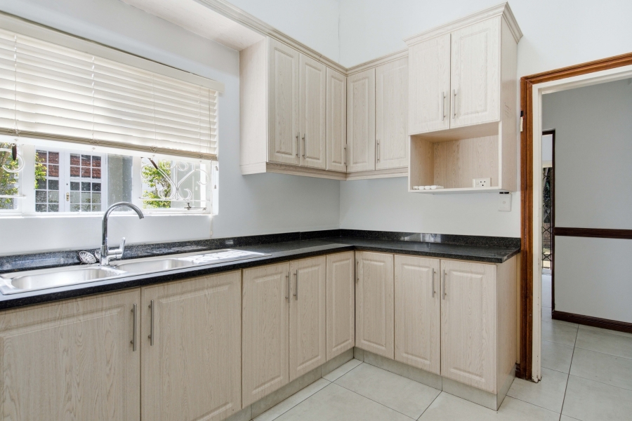 5 Bedroom Property for Sale in Hillcrest Central KwaZulu-Natal
