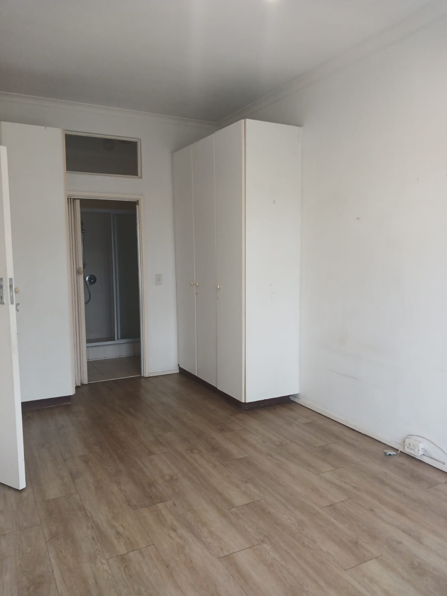2 Bedroom Property for Sale in Glenwood KwaZulu-Natal
