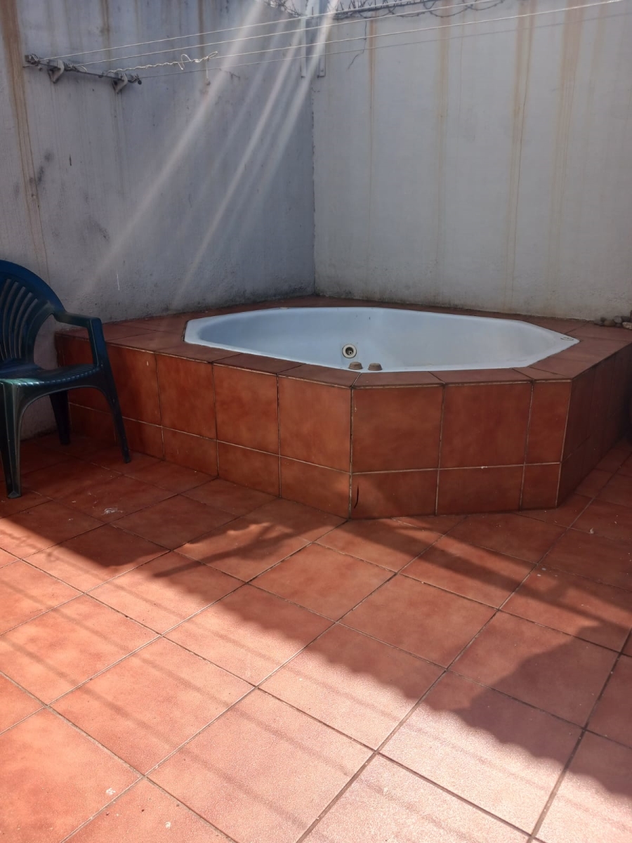 3 Bedroom Property for Sale in Glenwood KwaZulu-Natal