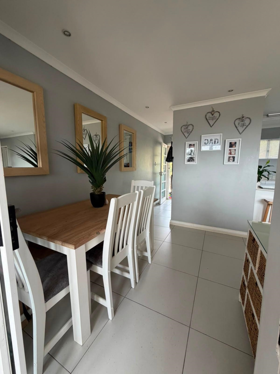 To Let 2 Bedroom Property for Rent in Umgeni Park KwaZulu-Natal