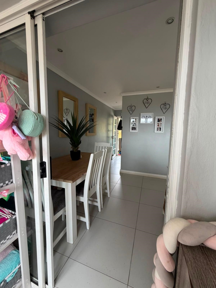 To Let 2 Bedroom Property for Rent in Umgeni Park KwaZulu-Natal