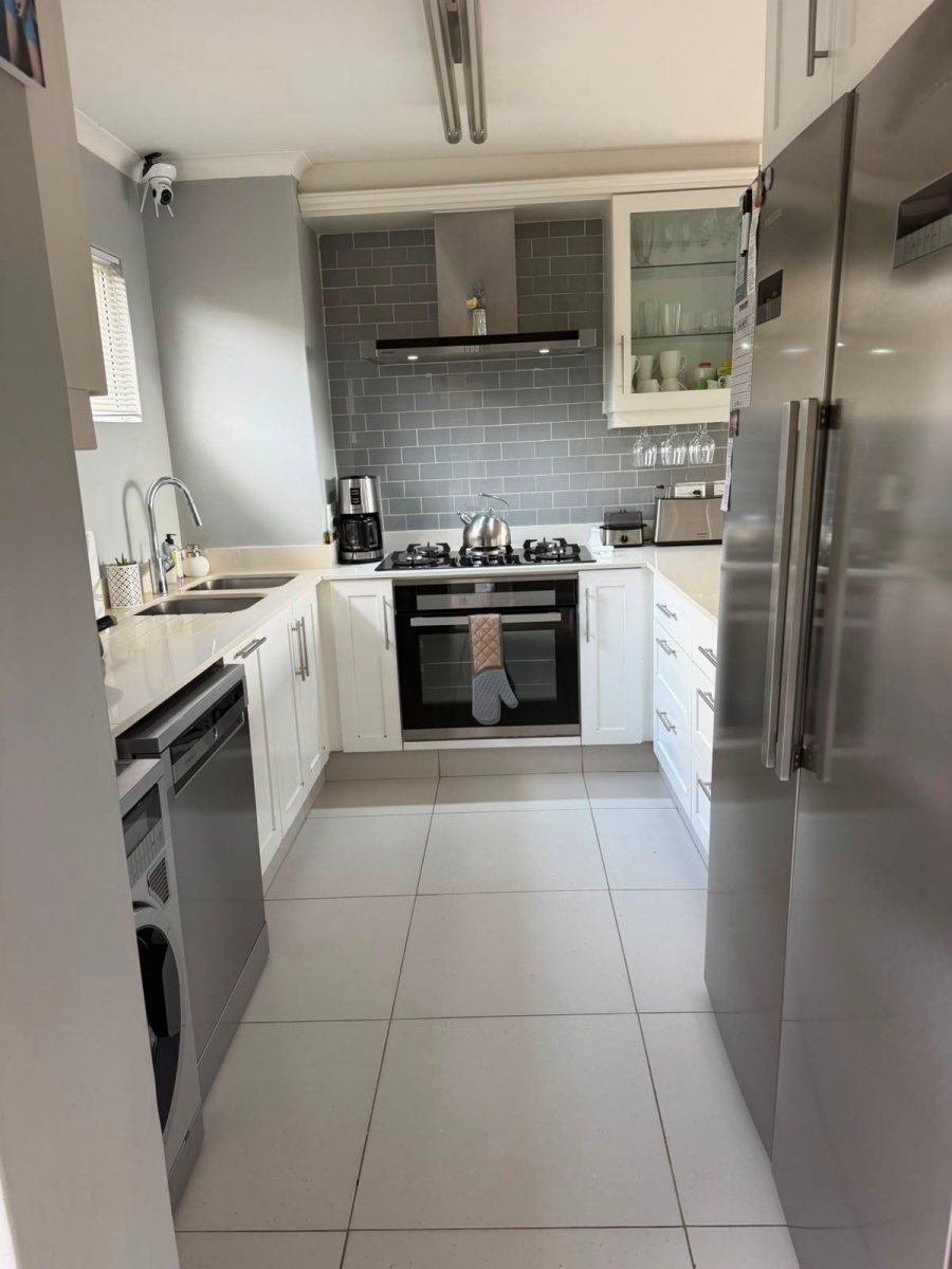 To Let 2 Bedroom Property for Rent in Umgeni Park KwaZulu-Natal