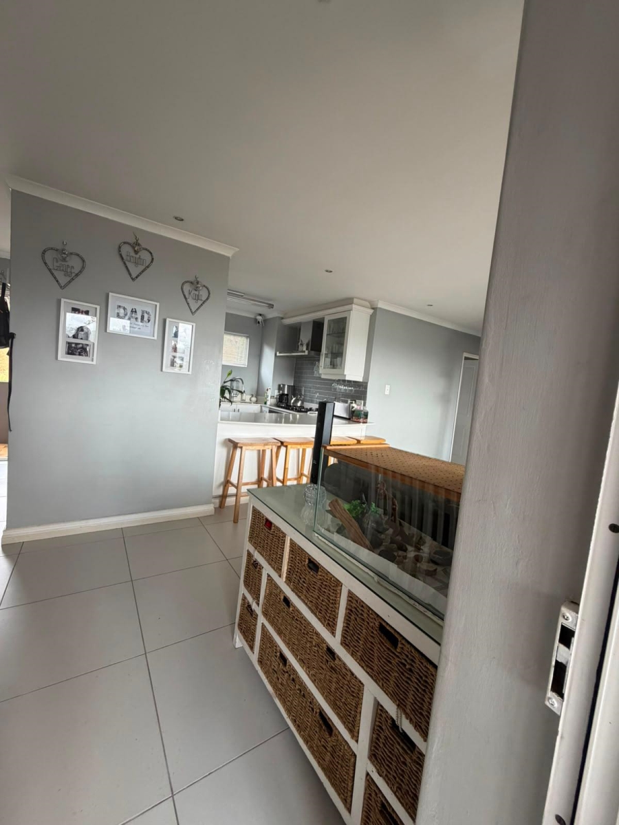 To Let 2 Bedroom Property for Rent in Umgeni Park KwaZulu-Natal