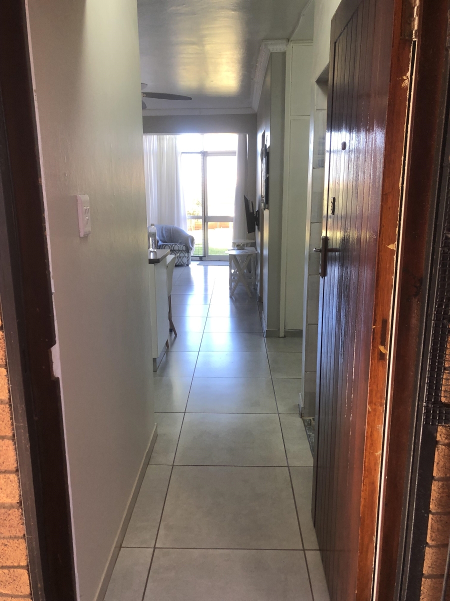 2 Bedroom Property for Sale in Illovo Beach KwaZulu-Natal