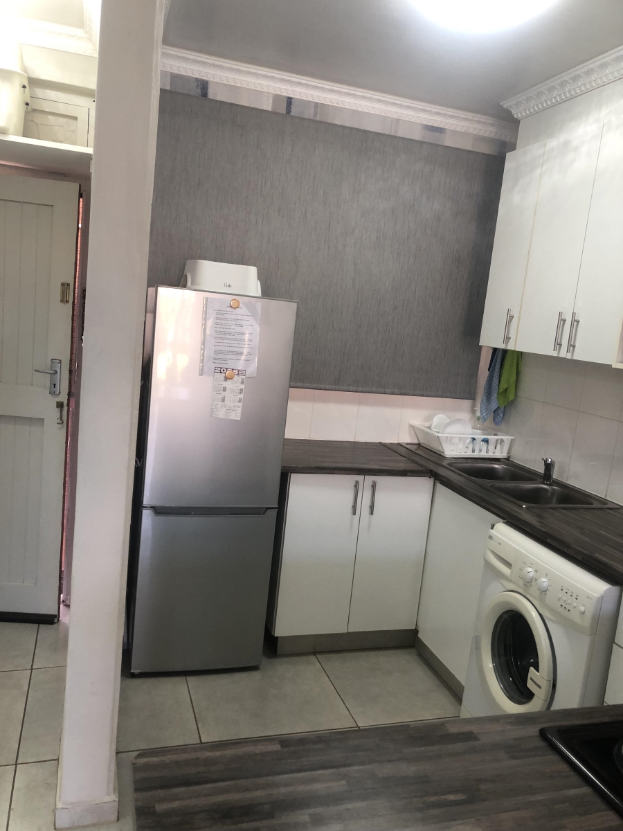 2 Bedroom Property for Sale in Illovo Beach KwaZulu-Natal