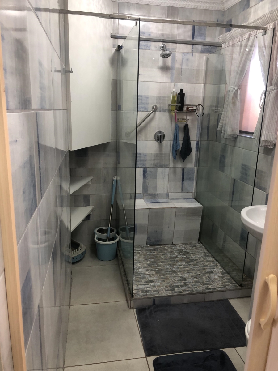 2 Bedroom Property for Sale in Illovo Beach KwaZulu-Natal