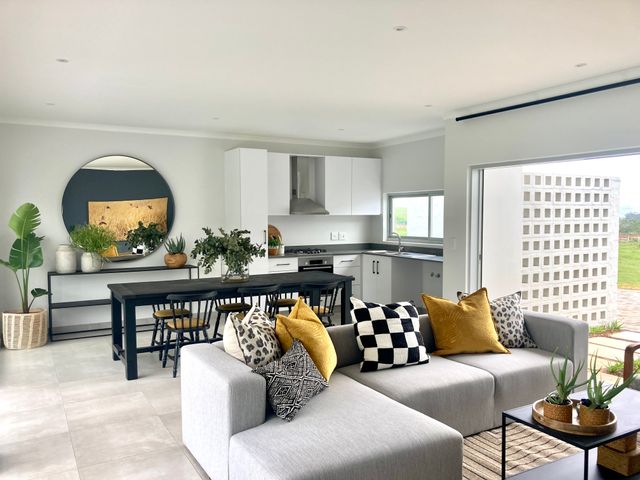 To Let 3 Bedroom Property for Rent in Sheffield Beach KwaZulu-Natal