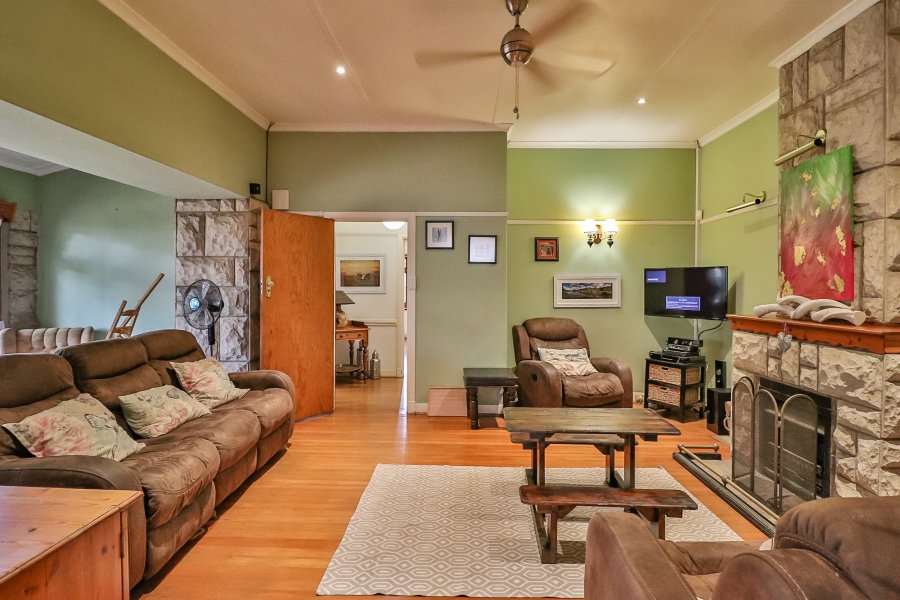 3 Bedroom Property for Sale in Scottsville KwaZulu-Natal