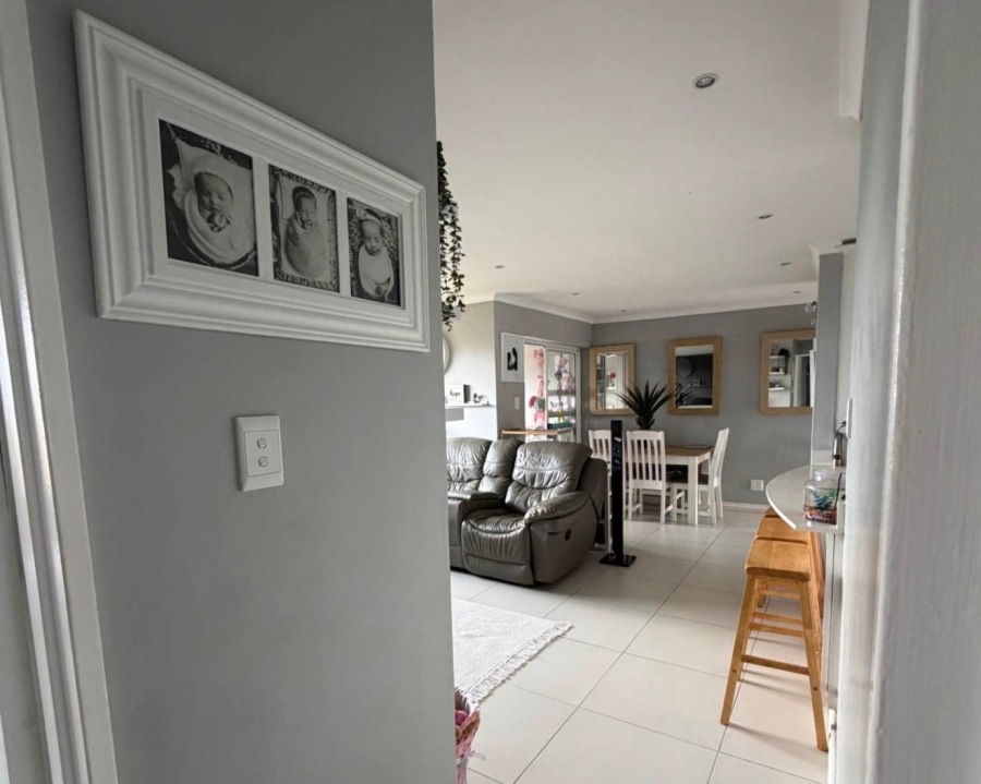 To Let 2 Bedroom Property for Rent in Umgeni Park KwaZulu-Natal