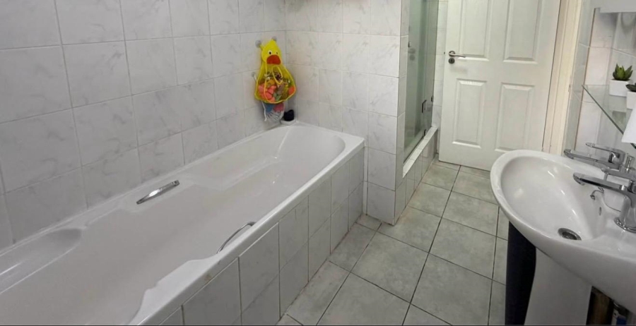 To Let 2 Bedroom Property for Rent in Umgeni Park KwaZulu-Natal