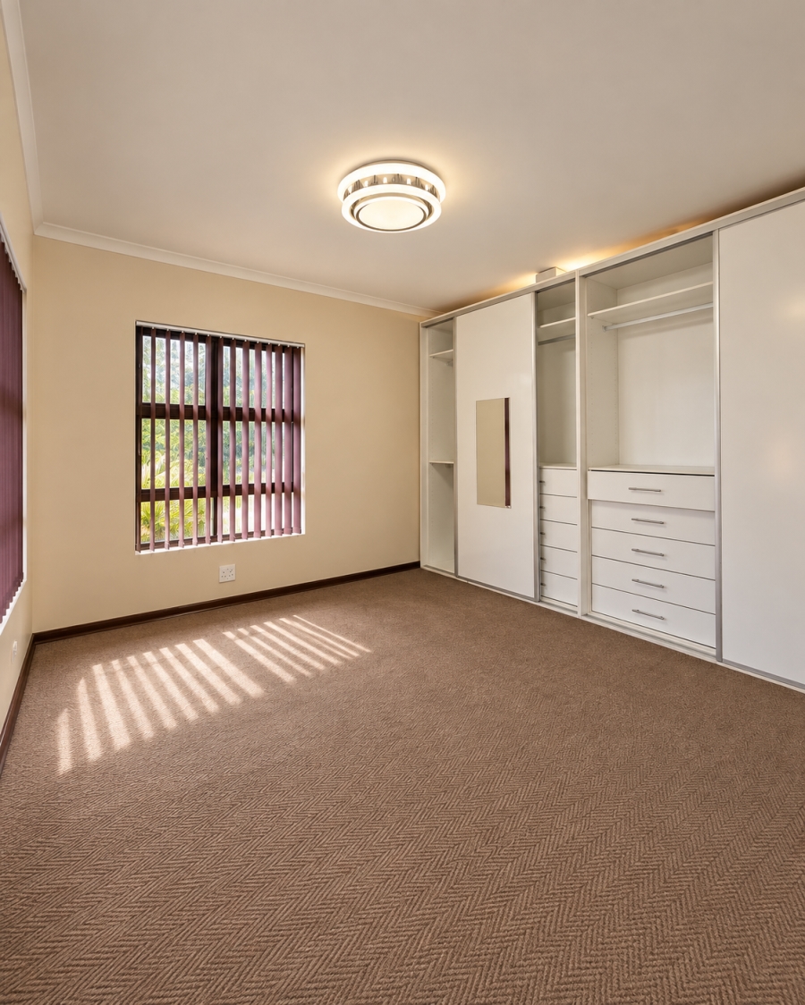 To Let 1 Bedroom Property for Rent in La Lucia KwaZulu-Natal