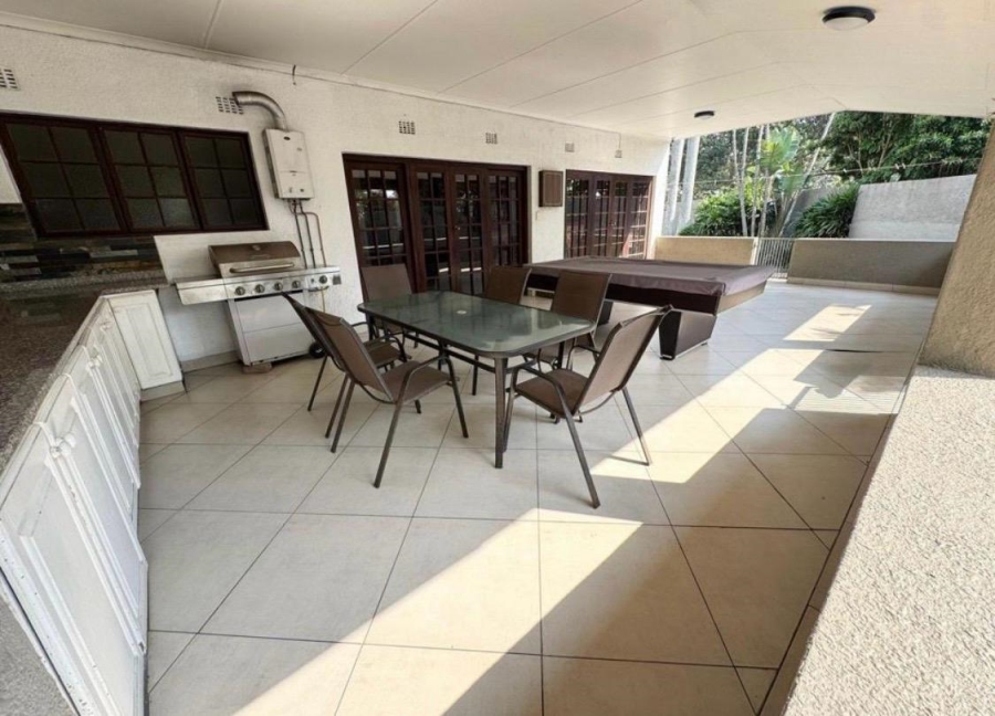 6 Bedroom Property for Sale in Meer En See KwaZulu-Natal