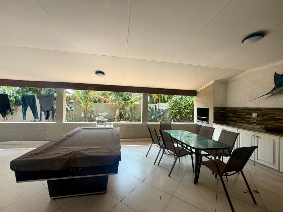 6 Bedroom Property for Sale in Meer En See KwaZulu-Natal