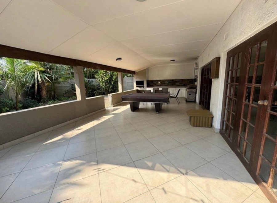 6 Bedroom Property for Sale in Meer En See KwaZulu-Natal