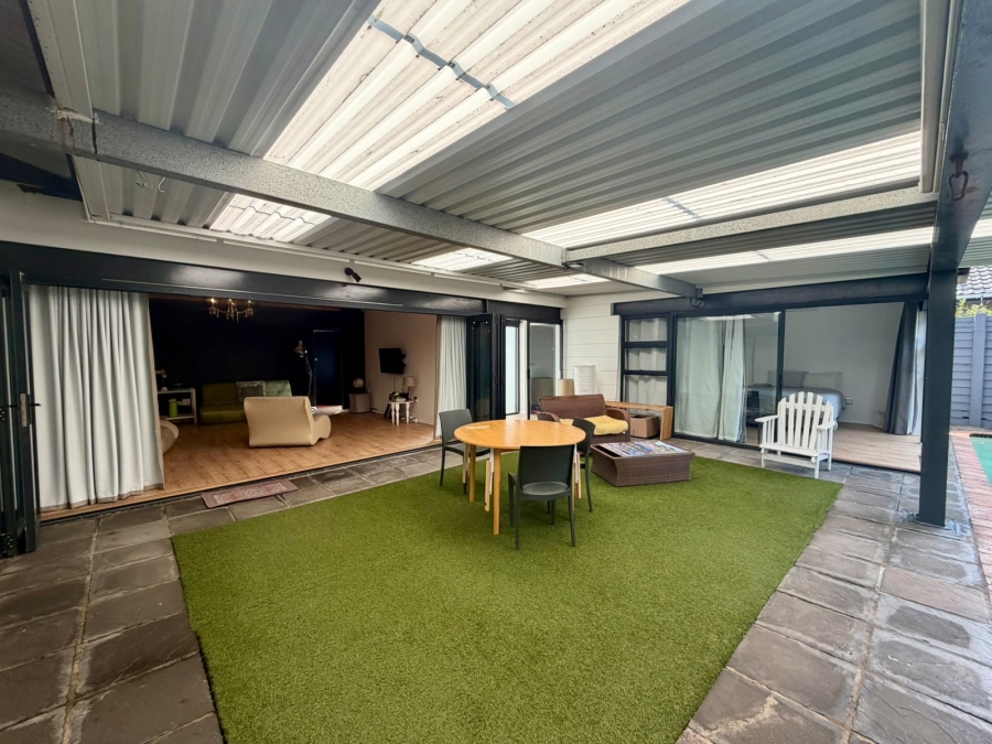 4 Bedroom Property for Sale in Meer En See KwaZulu-Natal