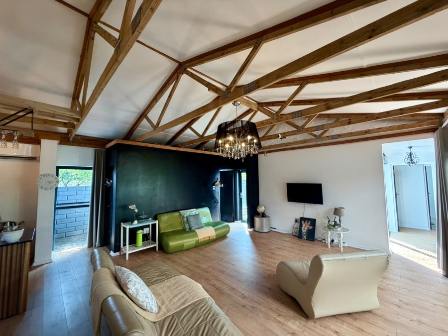 4 Bedroom Property for Sale in Meer En See KwaZulu-Natal