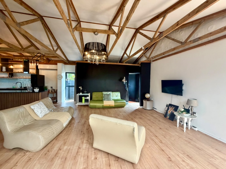 4 Bedroom Property for Sale in Meer En See KwaZulu-Natal