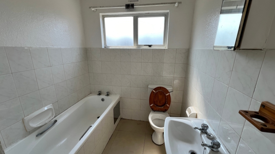 2 Bedroom Property for Sale in Wentworth KwaZulu-Natal