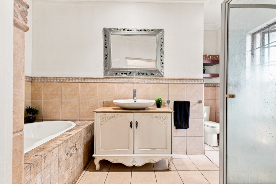 4 Bedroom Property for Sale in Gillitts KwaZulu-Natal