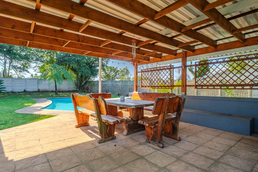 4 Bedroom Property for Sale in Gillitts KwaZulu-Natal