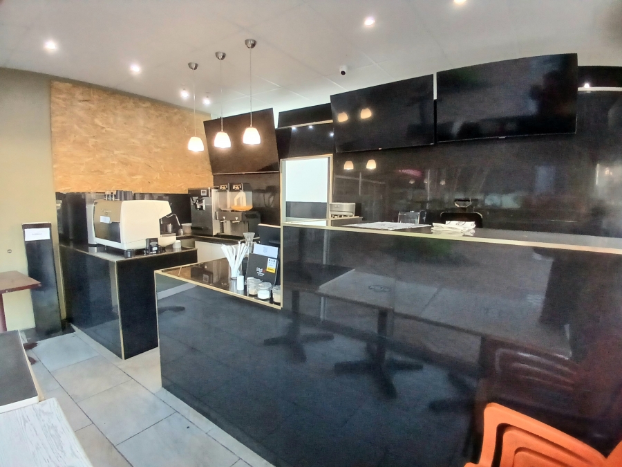 To Let Commercial Property for Rent in Glenwood KwaZulu-Natal