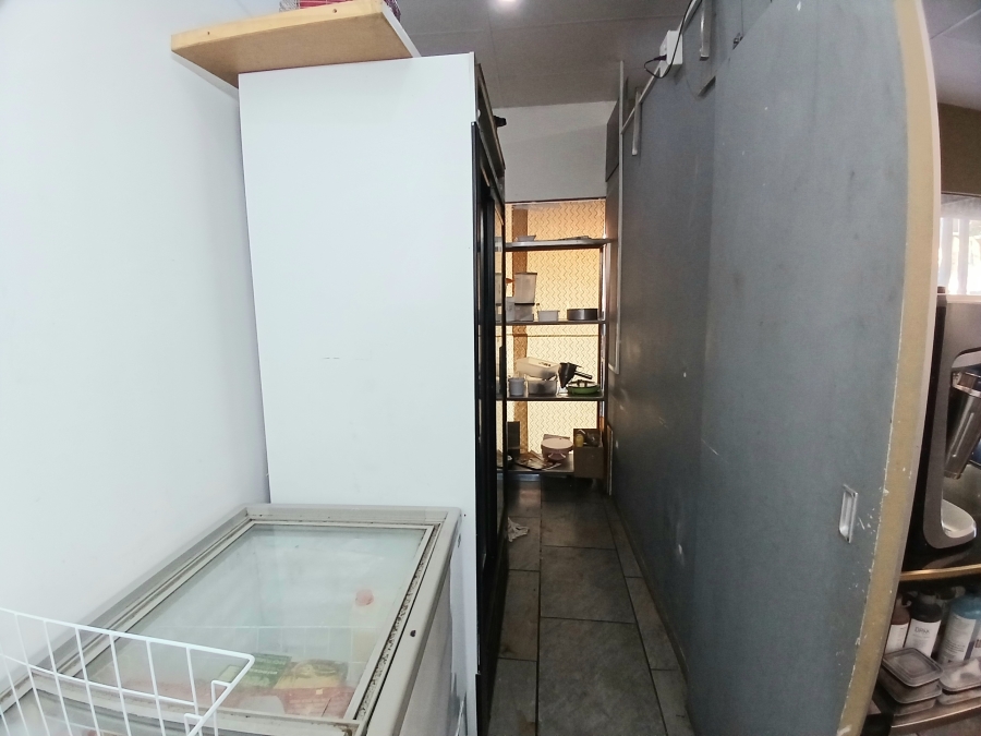 To Let Commercial Property for Rent in Glenwood KwaZulu-Natal