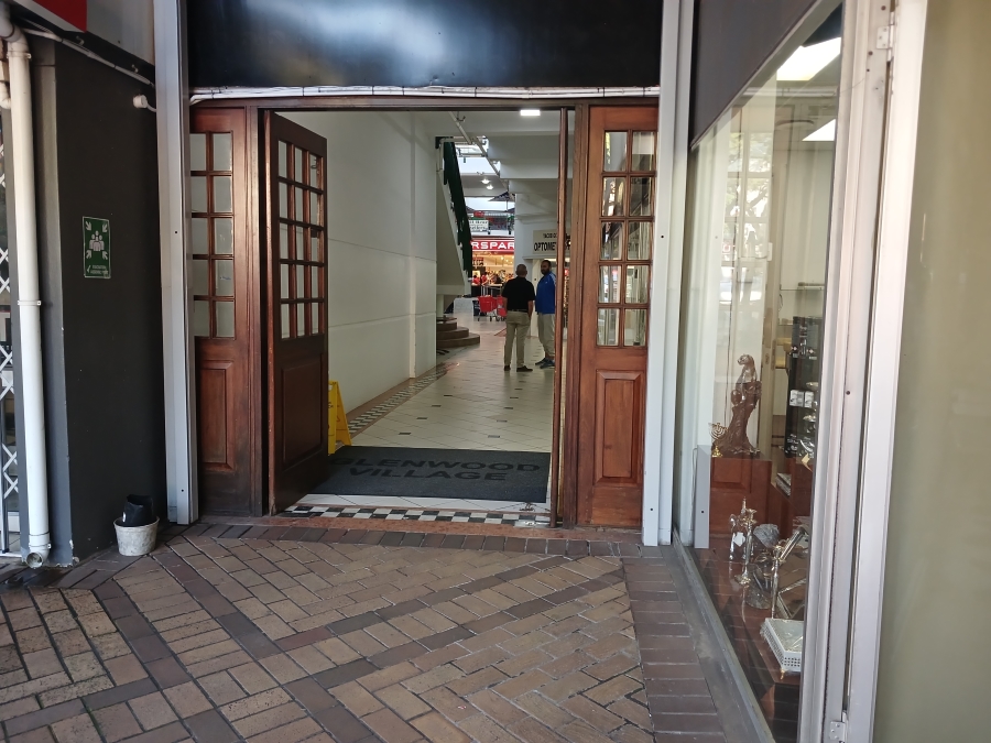 To Let Commercial Property for Rent in Glenwood KwaZulu-Natal