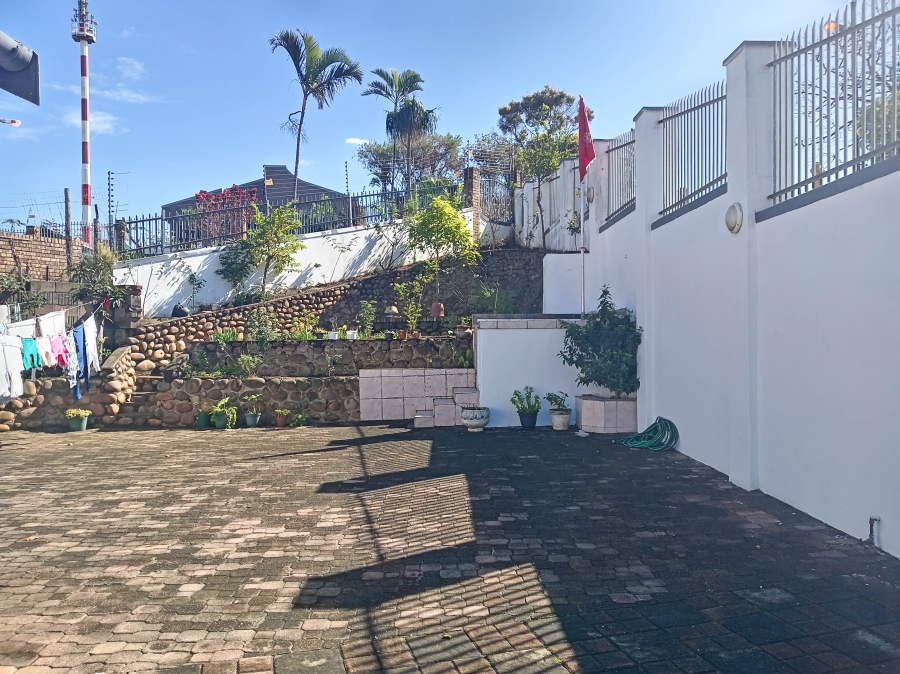 5 Bedroom Property for Sale in Avoca KwaZulu-Natal